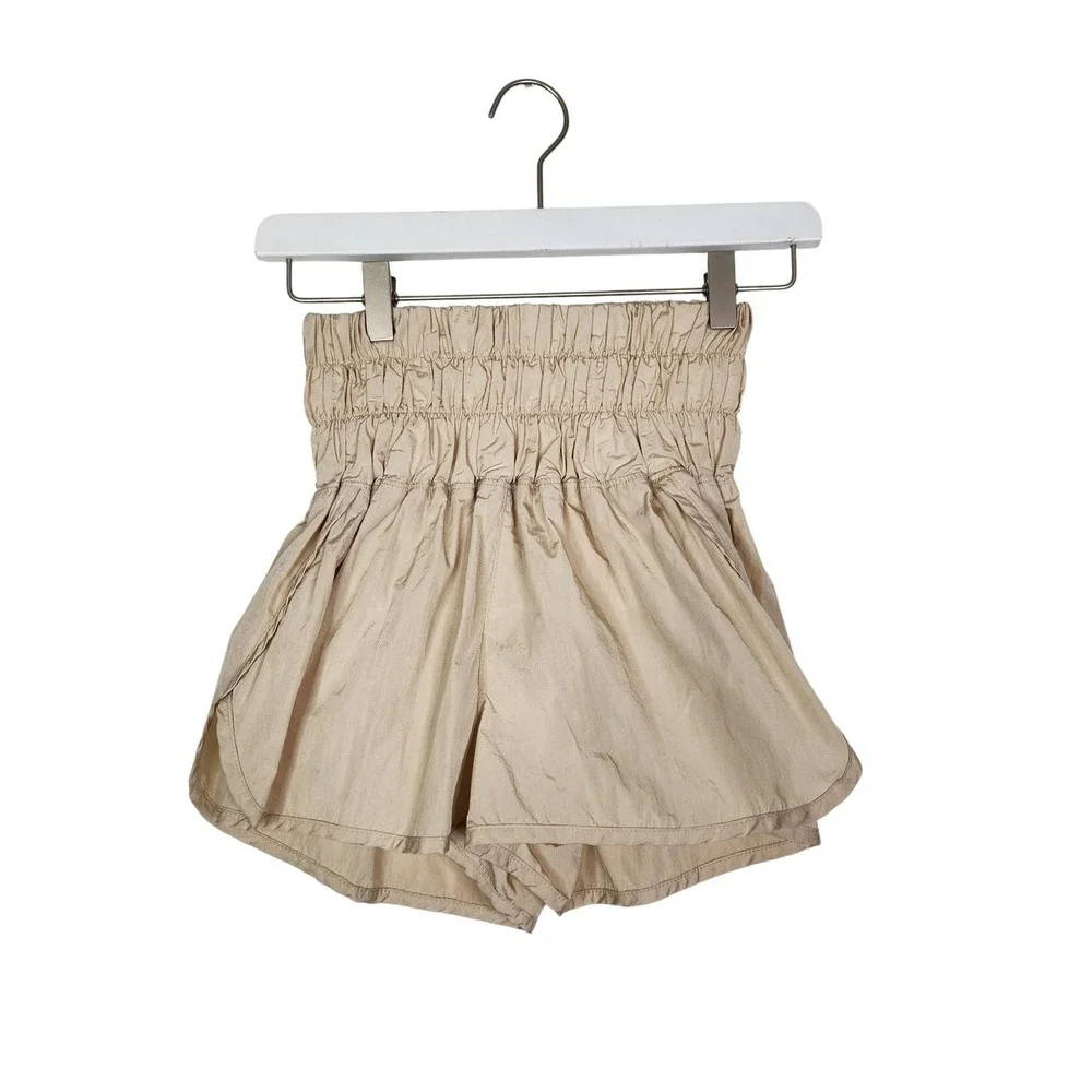 FREE PEOPLE Movement Shorts Womens XS Beige The Way Home Smocked Athletic Lined‎